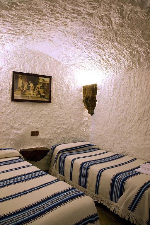 Апартаменты Cuevas La Atalaya Уэскар Экстерьер фото
